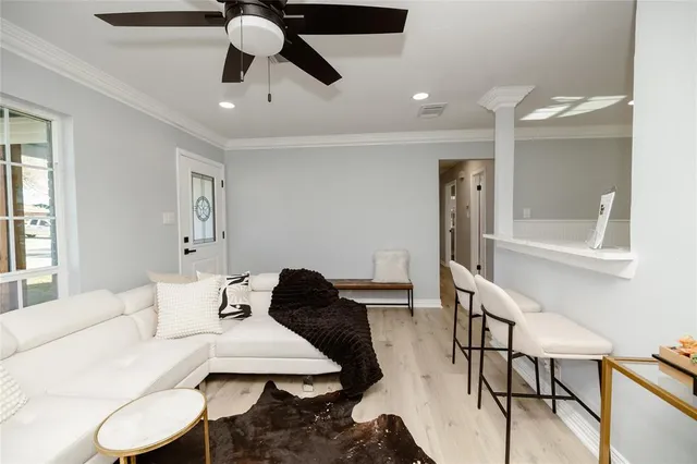 $309,900 | 524 Ridgecrest Drive, Lewisville, TX 75067