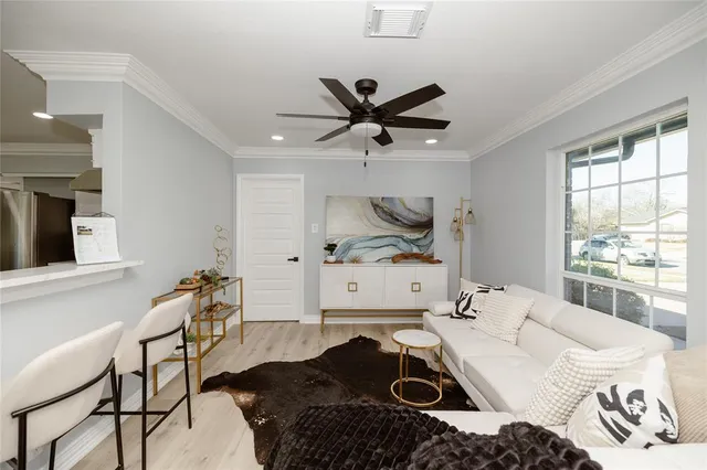 $309,900 | 524 Ridgecrest Drive, Lewisville, TX 75067