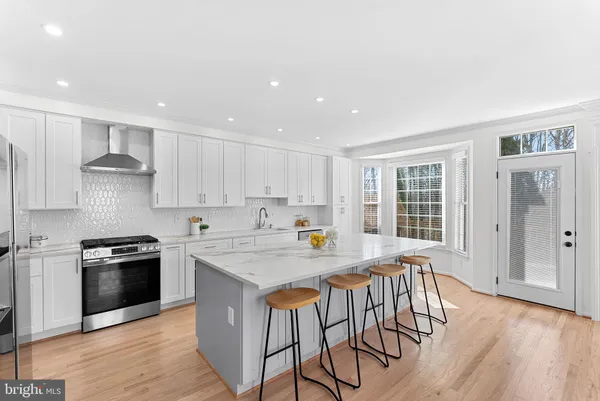 $875,000 | 6223 Windham Hill Run, Alexandria, VA 22315