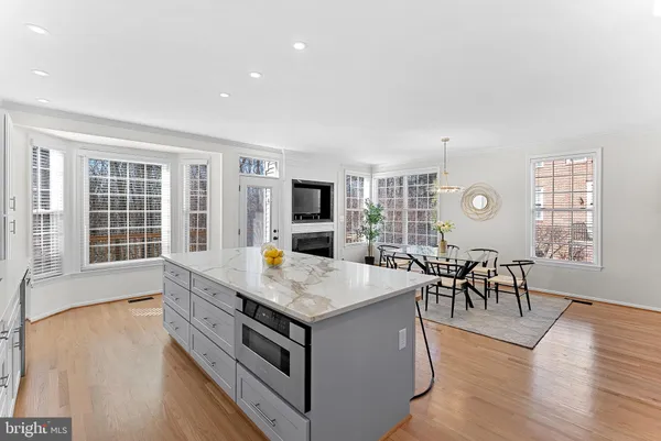 $875,000 | 6223 Windham Hill Run, Alexandria, VA 22315