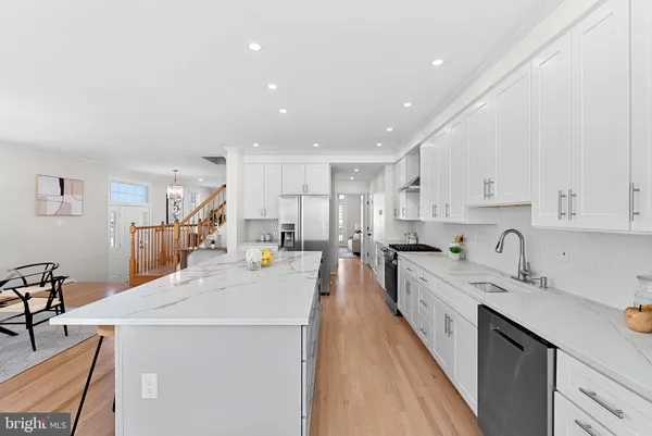 $875,000 | 6223 Windham Hill Run, Alexandria, VA 22315