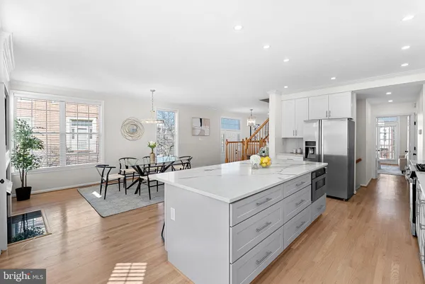 $875,000 | 6223 Windham Hill Run, Alexandria, VA 22315