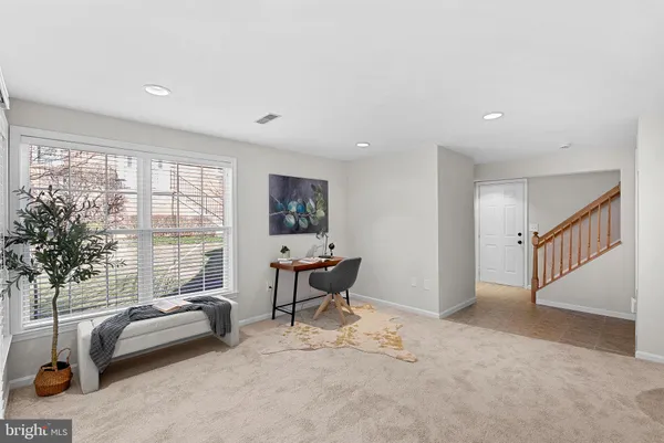 $875,000 | 6223 Windham Hill Run, Alexandria, VA 22315