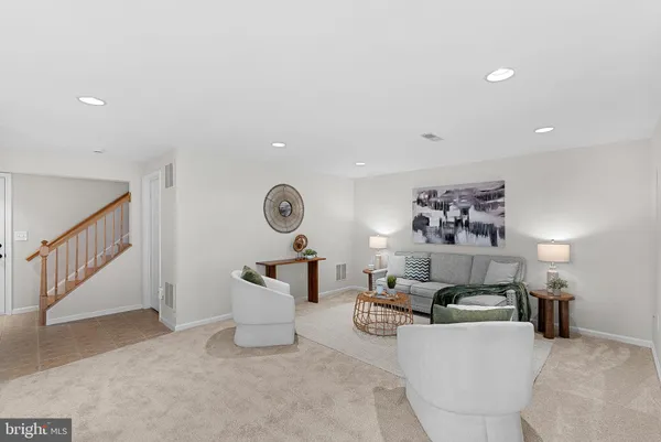 $875,000 | 6223 Windham Hill Run, Alexandria, VA 22315