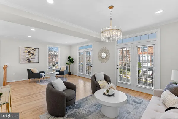 $875,000 | 6223 Windham Hill Run, Alexandria, VA 22315