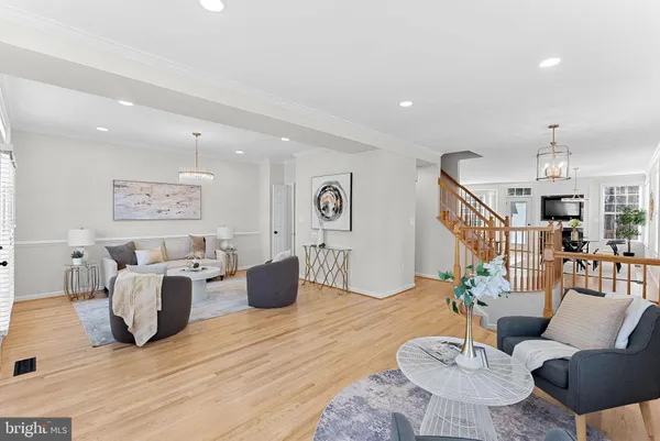 $875,000 | 6223 Windham Hill Run, Alexandria, VA 22315