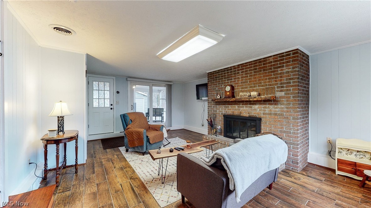1215 Briggle Road Akron, OH 44320 - Photo 10 of 35 Gallery Image 10