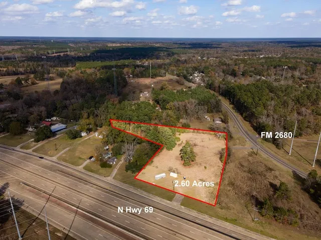 $299,900 | 189 North N Highway, Huntington, TX 75949