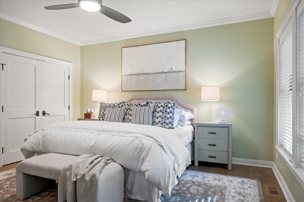 1625 Sunset Ridge Road Glenview, IL 60025 - Photo 30 of 49 a bedroom with a bed and a window