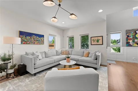 $725,000 | 2445 Tracy Avenue, Kansas City, MO 64108