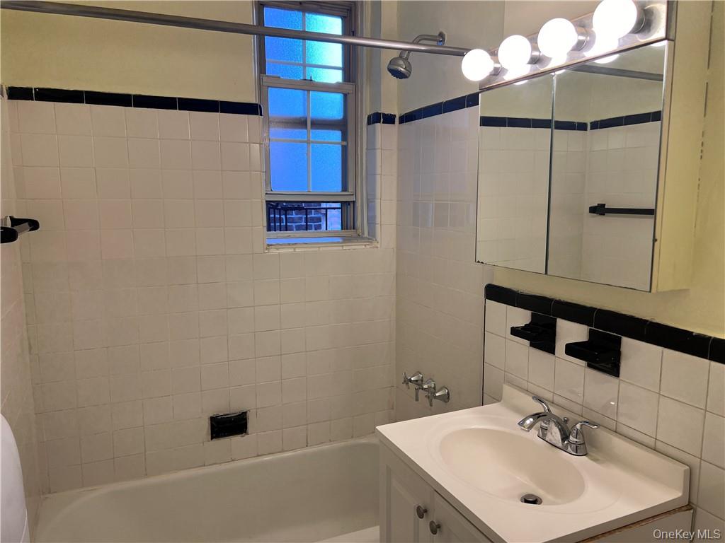 780 Bronx River Road, Unit A54 Bronxville, NY 10708 - Photo 8 of 12