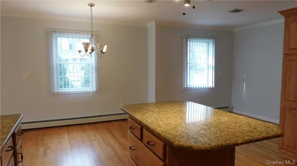 $3,950 | 10 South Nauraushaun Road, Pearl River, NY 10965