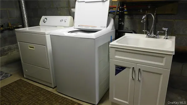 $3,950 | 10 South Nauraushaun Road, Pearl River, NY 10965