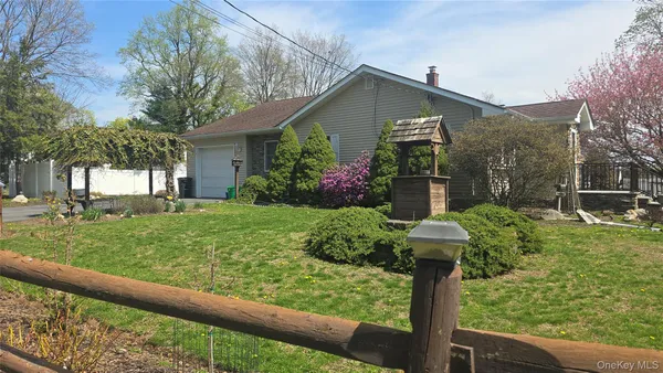 $3,950 | 10 South Nauraushaun Road, Pearl River, NY 10965