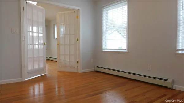 $3,950 | 10 South Nauraushaun Road, Pearl River, NY 10965