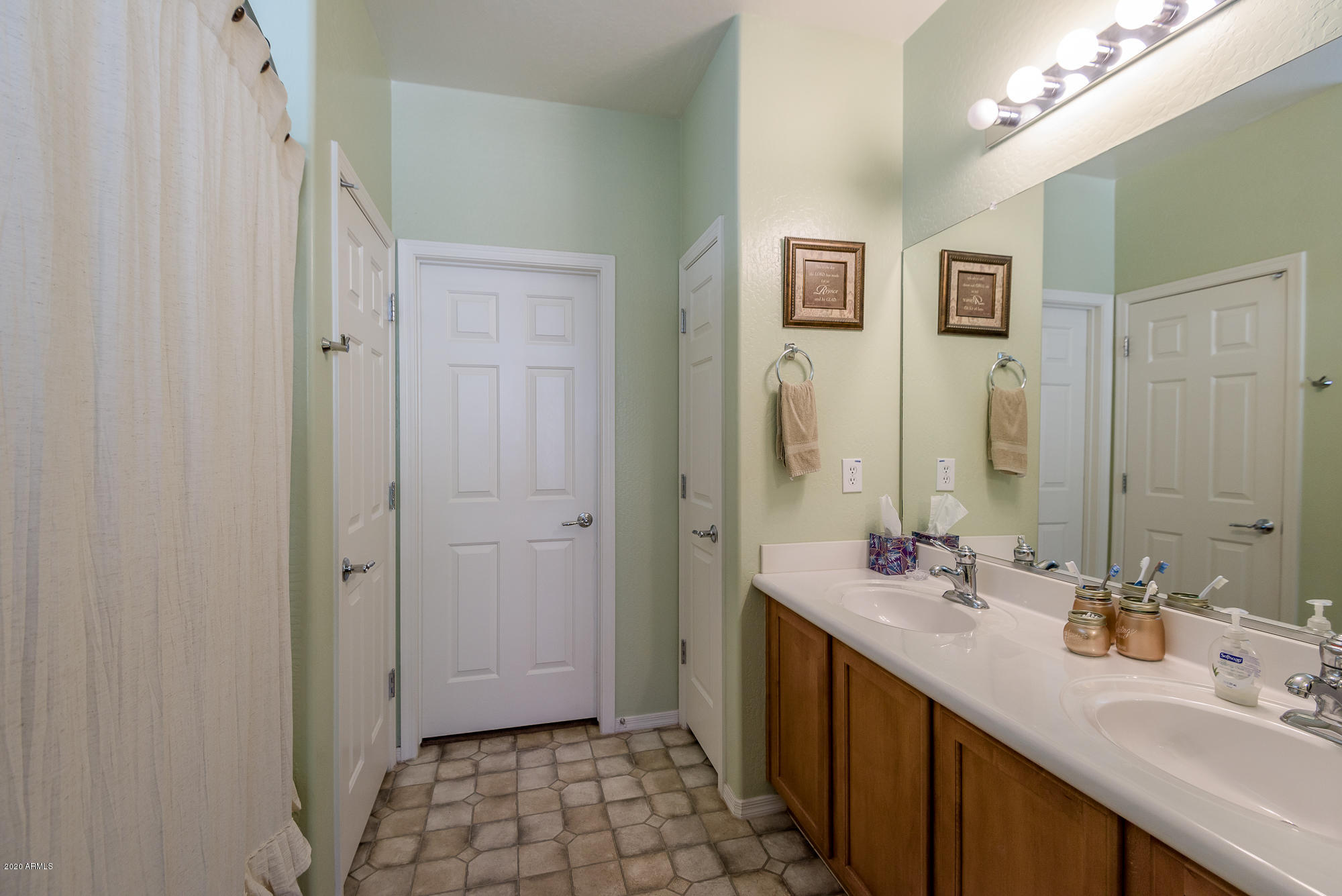 38221 North Raleigh Way Phoenix, AZ 85086 - Photo 15 of 27 DSC_3233