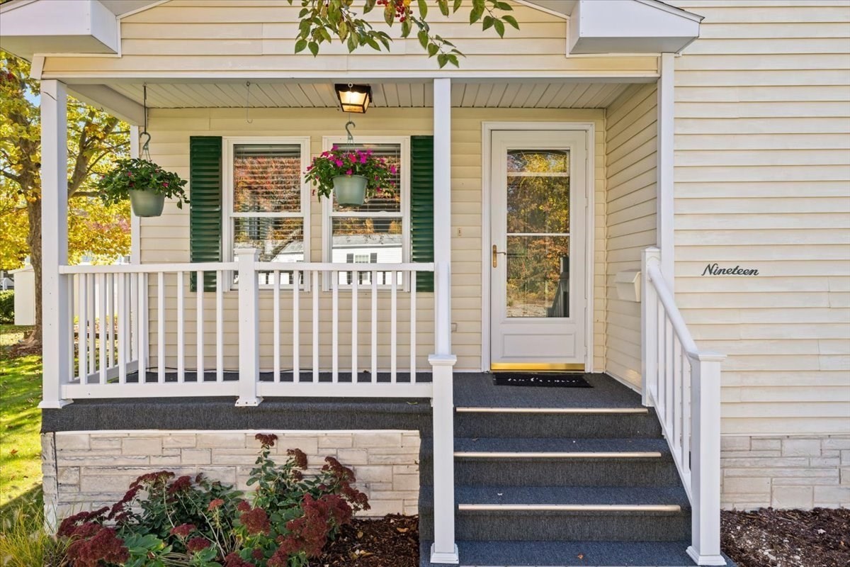 19 Robert Road Plainville, MA 02762 - Photo 1 of 29 Gallery Image 1