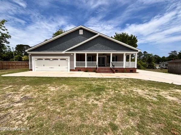 $417,900 | 730 NW Boulevard, Clinton, NC 28328