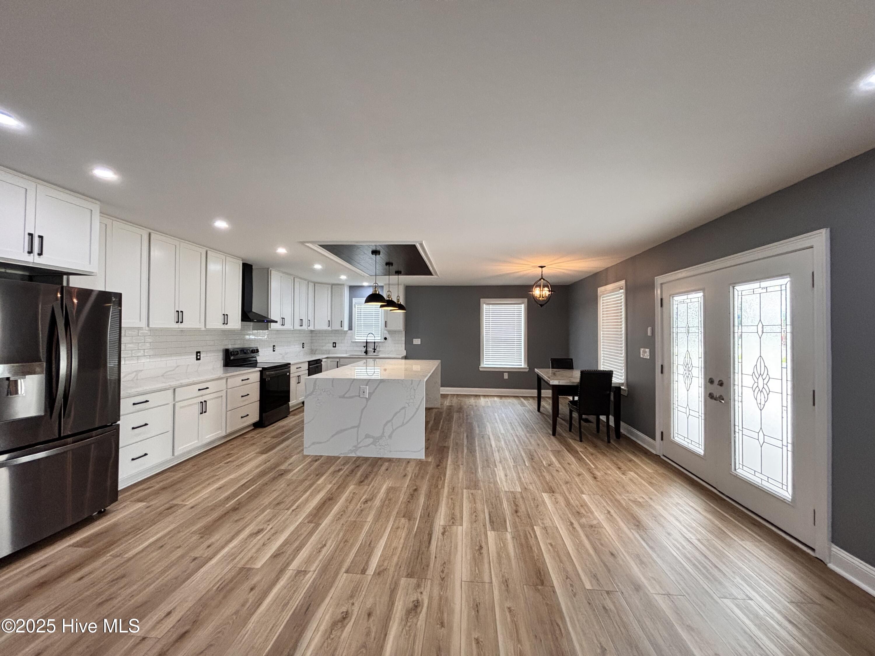 730 NW Boulevard Clinton, NC 28328 - Photo 13 of 74 IMG_8064