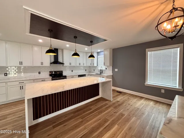 $418,000 | 730 NW Boulevard, Clinton, NC 28328