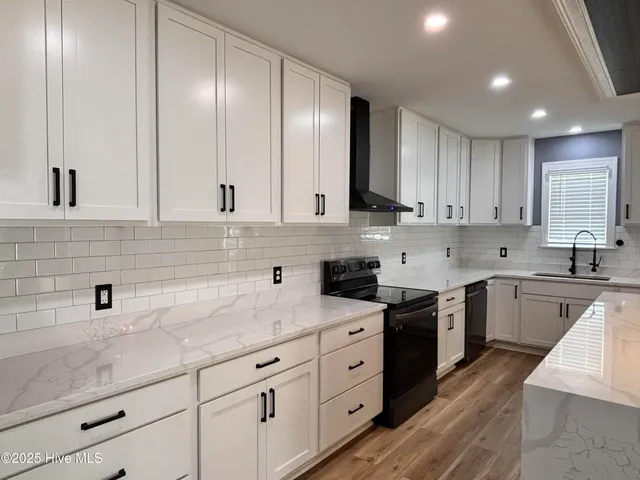 $418,000 | 730 NW Boulevard, Clinton, NC 28328