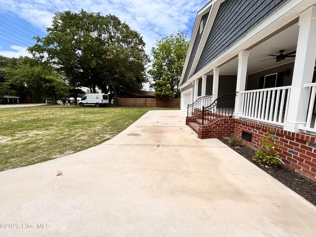 $418,000 | 730 NW Boulevard, Clinton, NC 28328