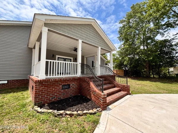 $417,900 | 730 NW Boulevard, Clinton, NC 28328