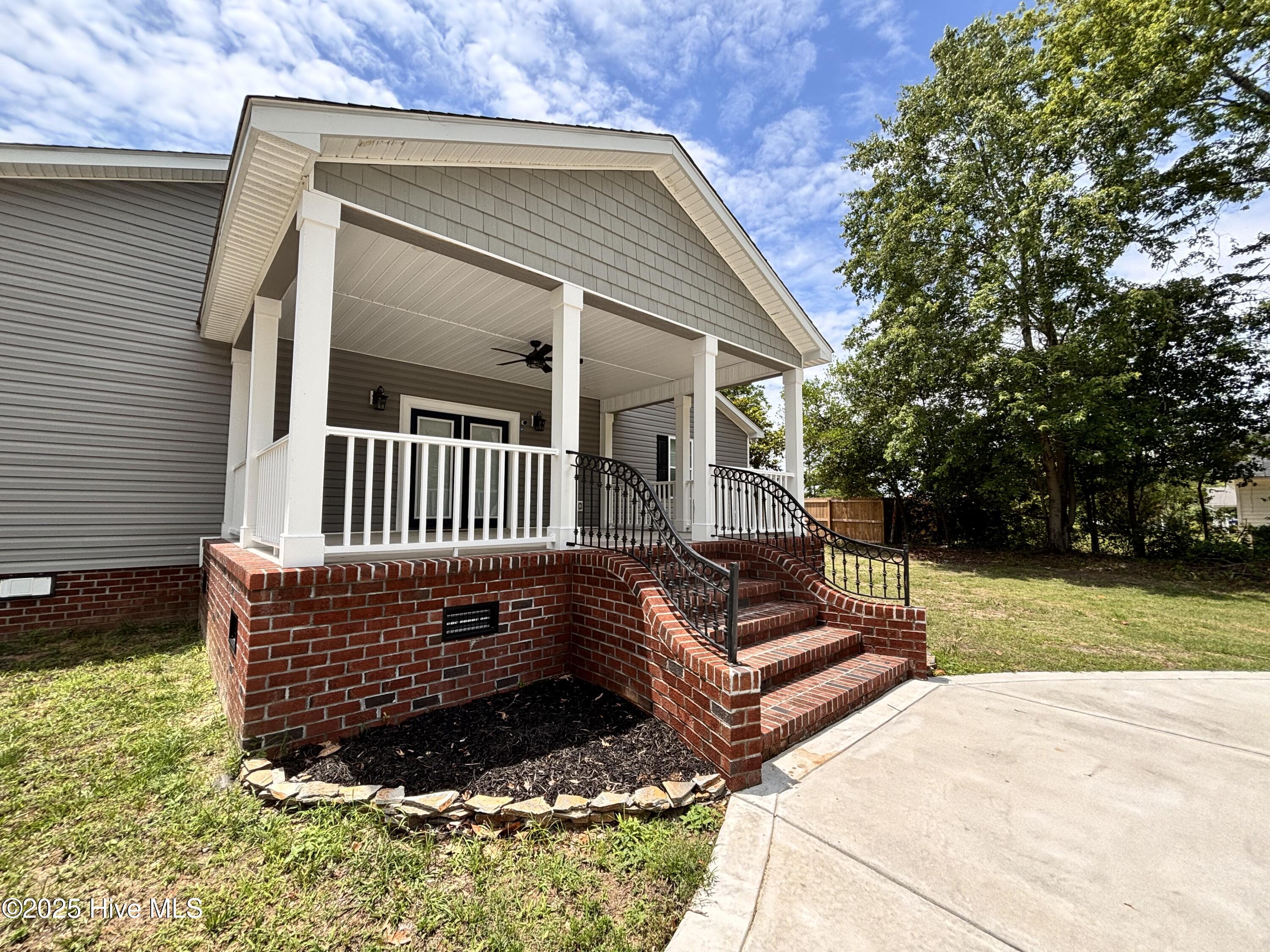 730 NW Boulevard Clinton, NC 28328 - Photo 22 of 74 IMG_8053