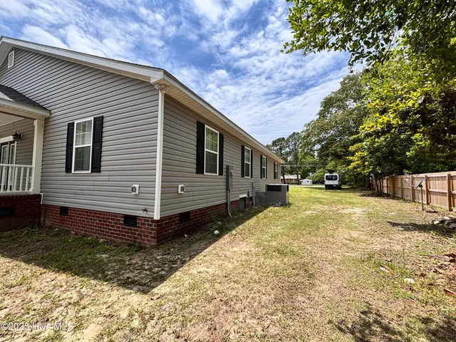 $418,000 | 730 NW Boulevard, Clinton, NC 28328