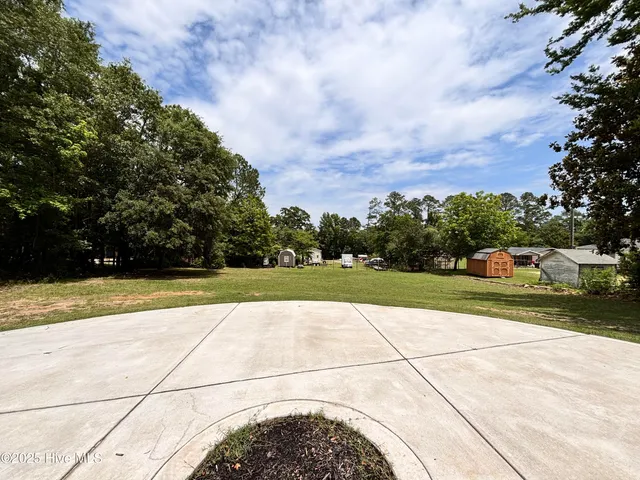 $418,000 | 730 NW Boulevard, Clinton, NC 28328