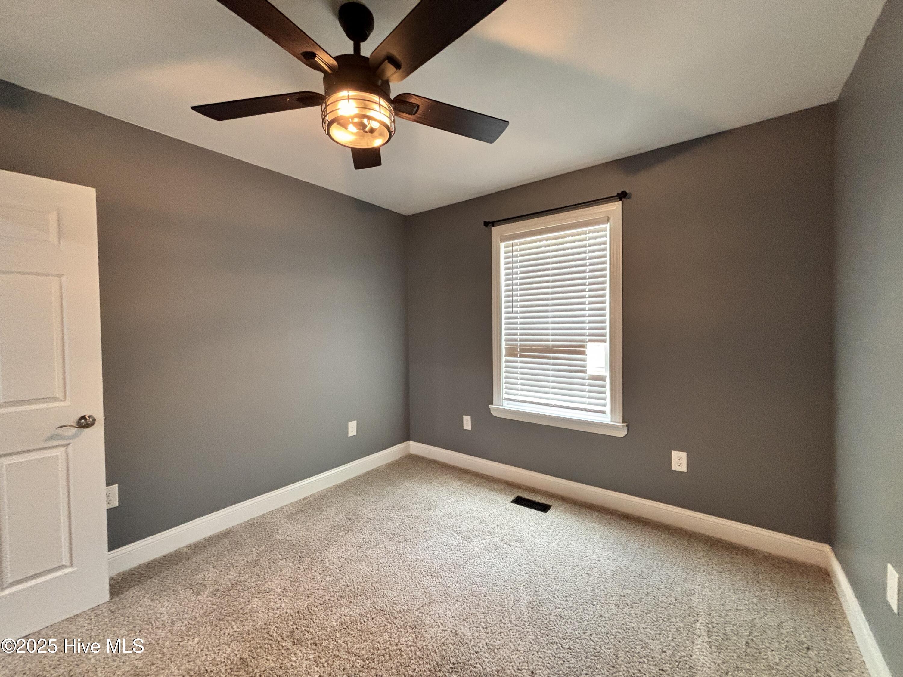 730 NW Boulevard Clinton, NC 28328 - Photo 38 of 74 IMG_8033