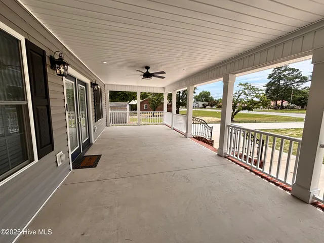 $418,000 | 730 NW Boulevard, Clinton, NC 28328