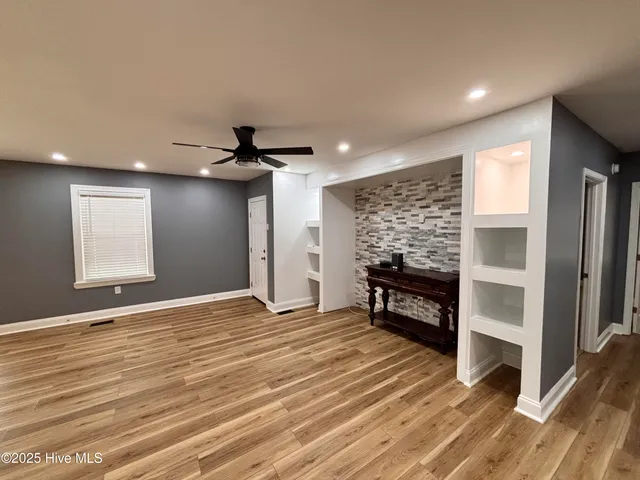 $418,000 | 730 NW Boulevard, Clinton, NC 28328