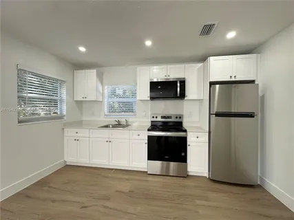 $1,795 | 3331 Southwest 15th Avenue, Fort Lauderdale, FL 33315