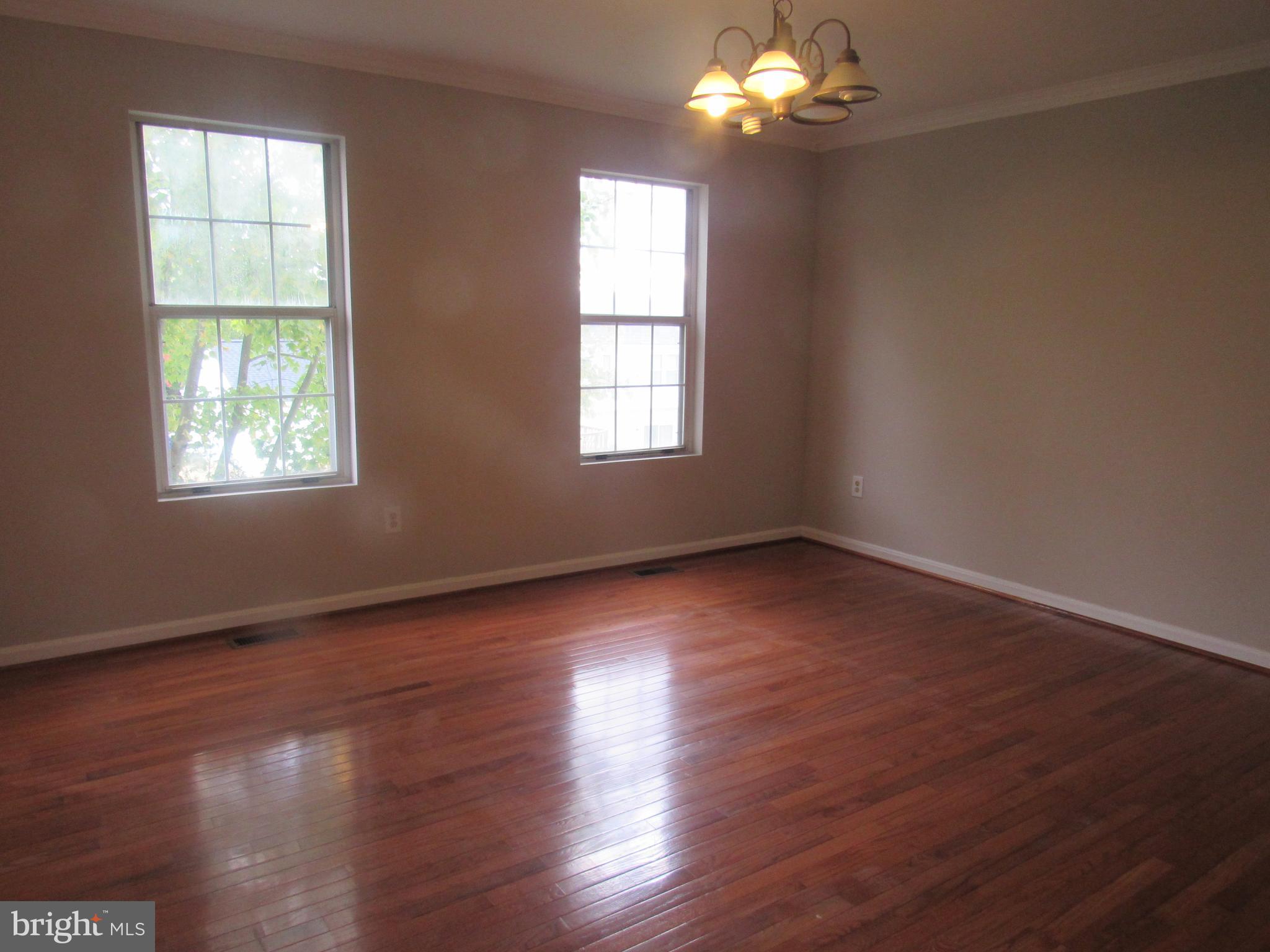 6652 Hunter Road Elkridge, MD 21075 - Photo 11 of 30 Dining
