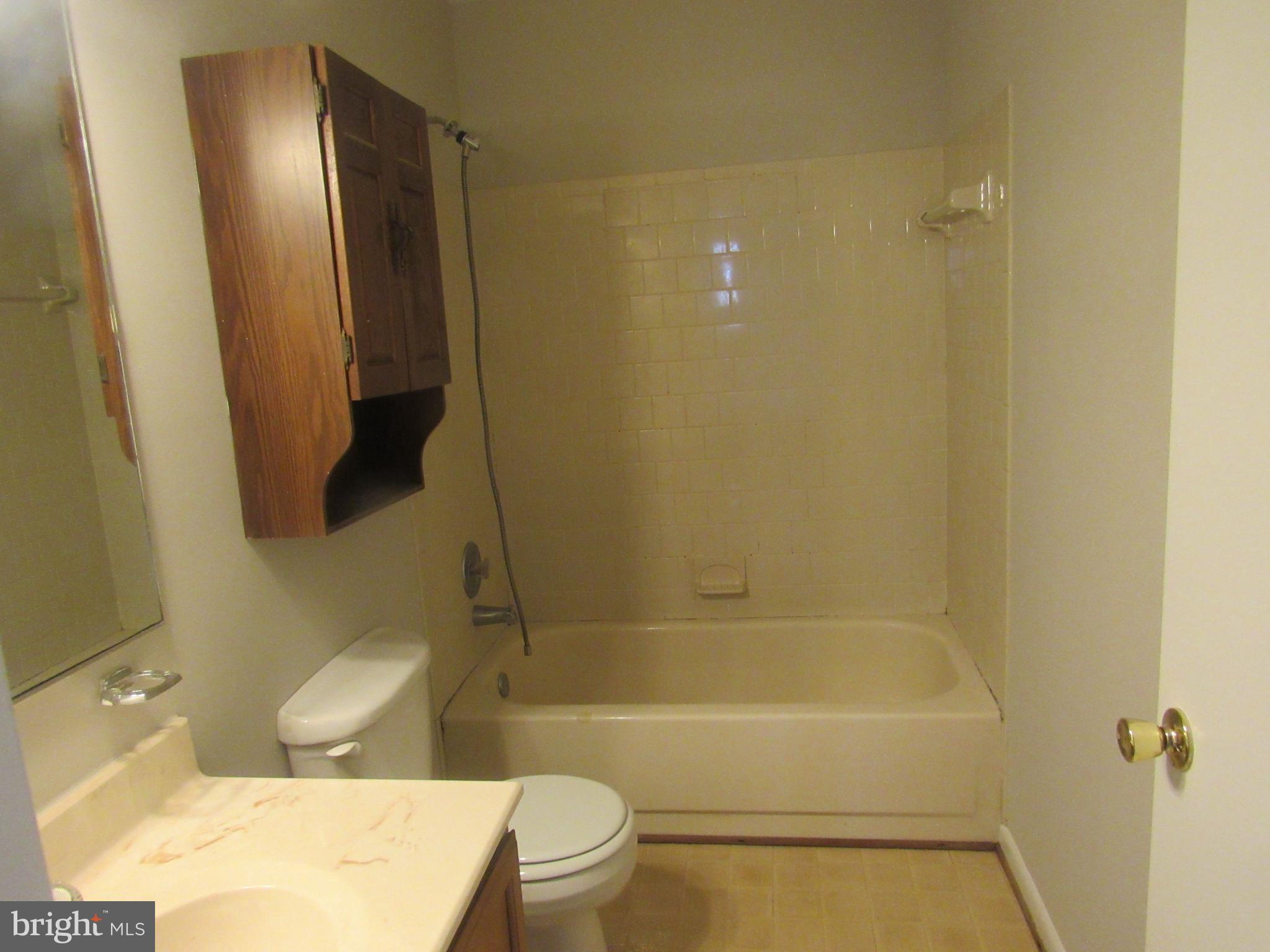6652 Hunter Road Elkridge, MD 21075 - Photo 23 of 30 Bath