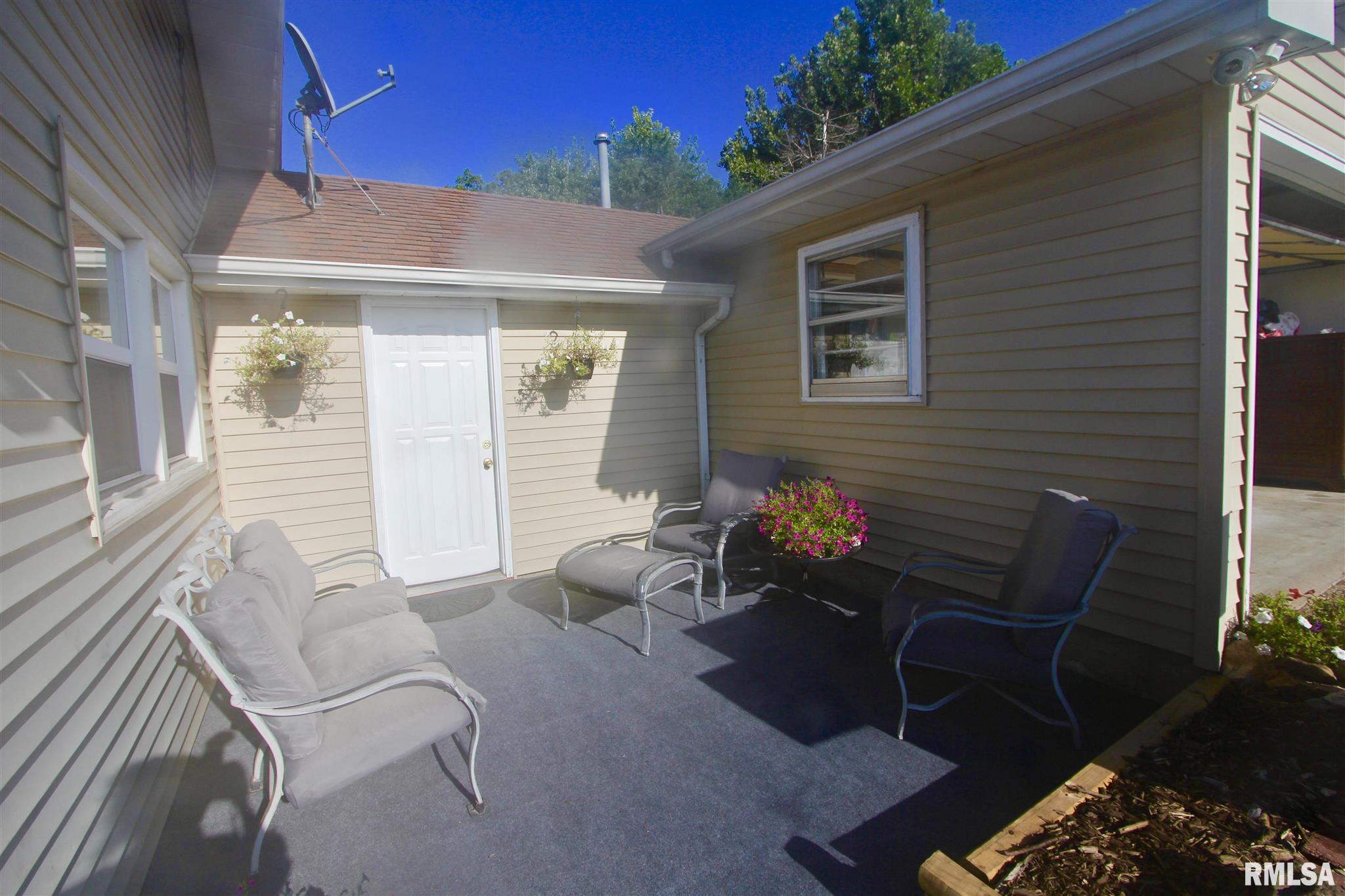 900 North Stone School Road Trivoli, IL 61569 - Photo 4 of 50