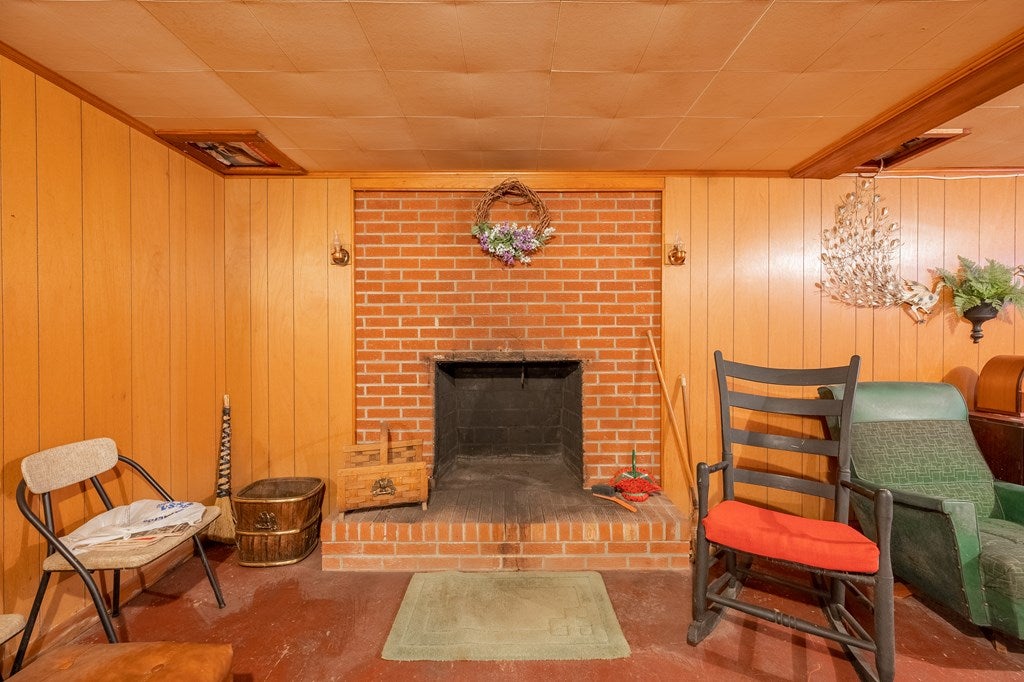 5676 Alum Spring Road Pulaski, VA 24301 - Photo 28 of 46 Gallery Image 28