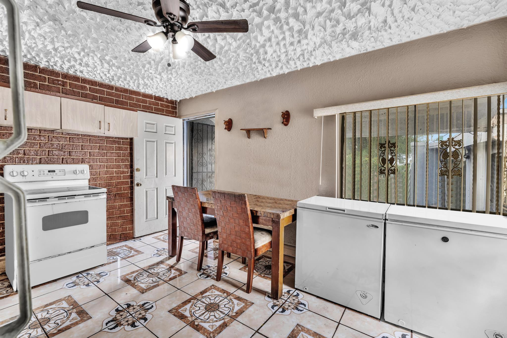 3275 Northwest 53rd Street Miami, FL 33142 - Photo 12 of 23 Photo 12