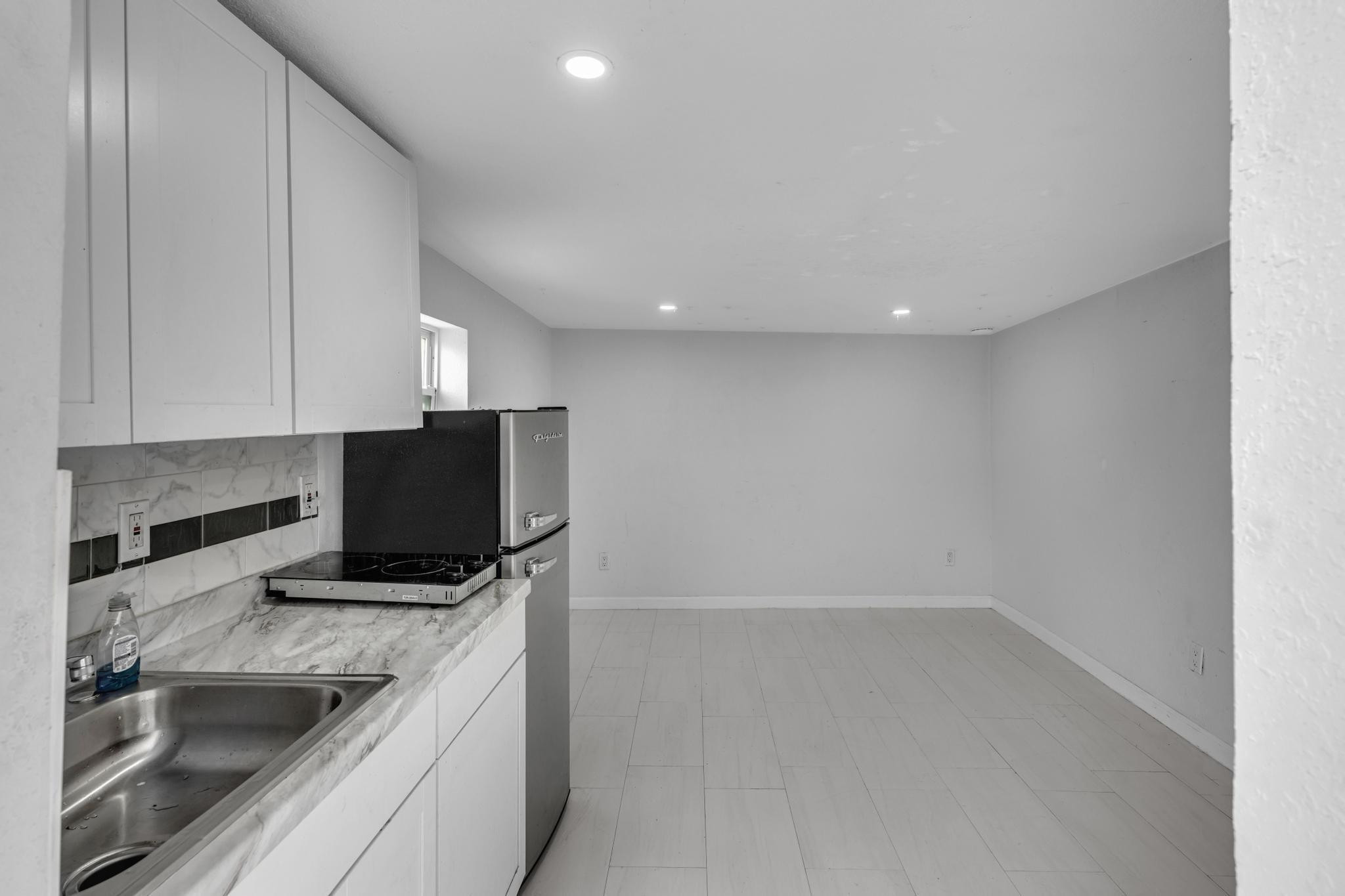 3275 Northwest 53rd Street Miami, FL 33142 - Photo 13 of 23 Photo 13