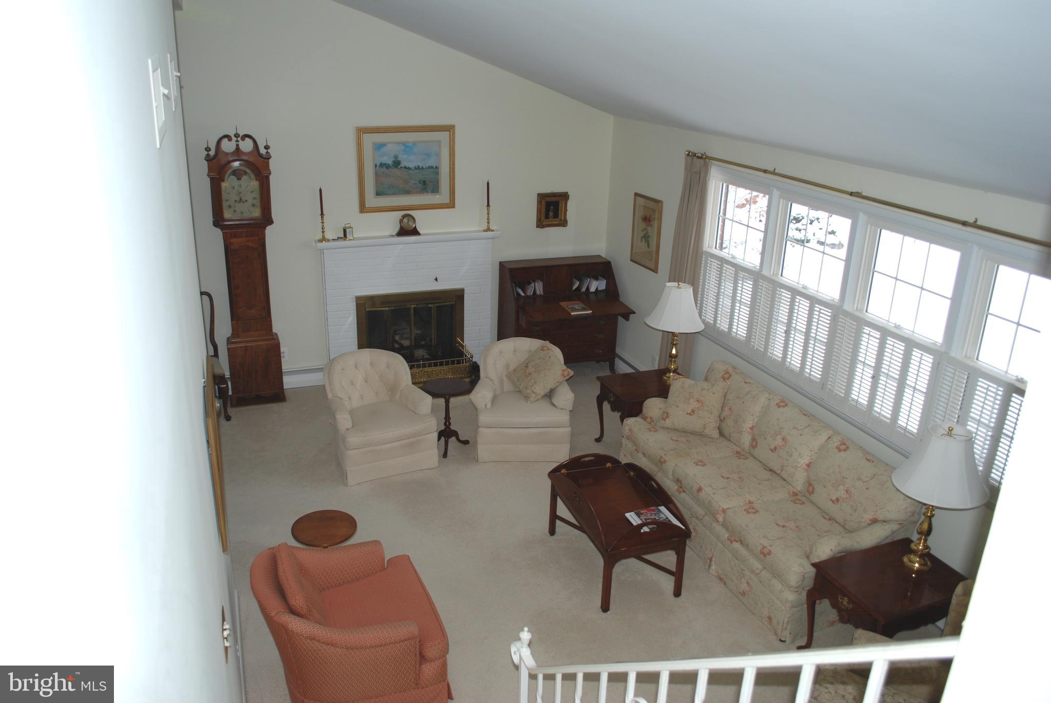 246 Coldbrook Road Lutherville-Timonium, MD 21093 - Photo 13 of 42 LIVING ROOM