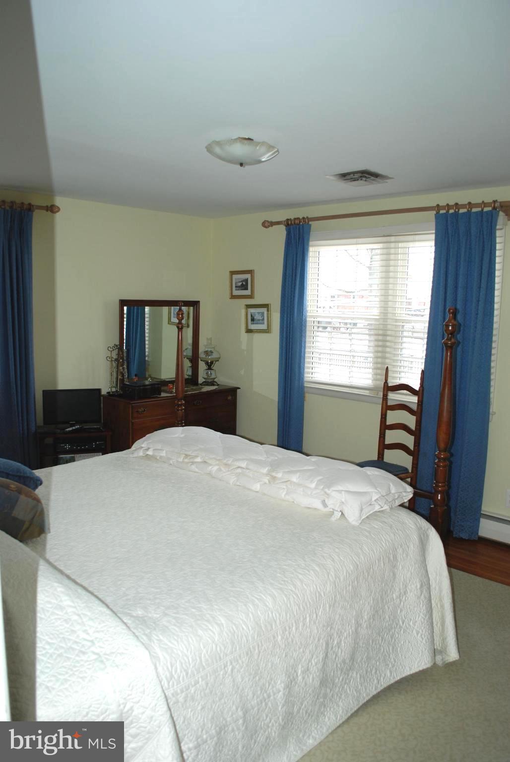 246 Coldbrook Road Lutherville-Timonium, MD 21093 - Photo 34 of 42 BR