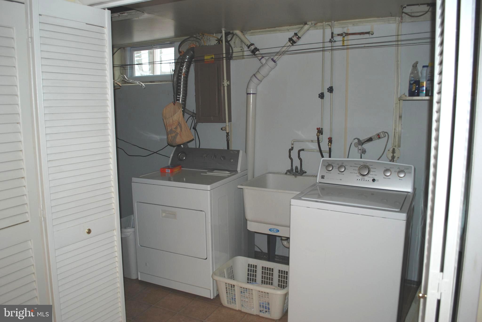 246 Coldbrook Road Lutherville-Timonium, MD 21093 - Photo 42 of 42 LAUNDRY ROOM