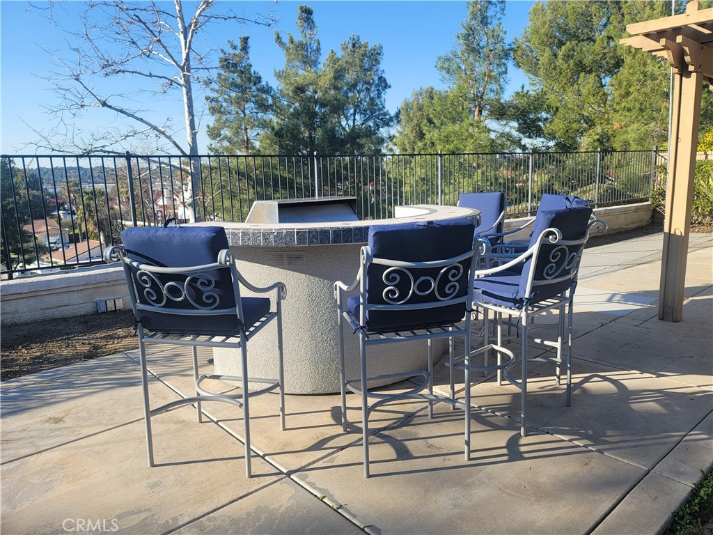 44915 Machon Road Temecula, CA 92592 - Photo 11 of 40 a view of a chairs and table in the patio