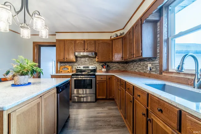 $600,000 | 6135 East 1500 North, Roann, IN 46974