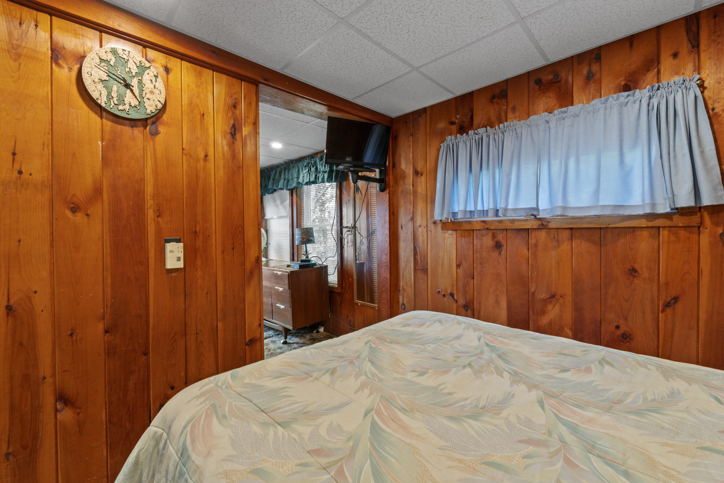 6 Plummer Drive Raymond, ME 04071 - Photo 19 of 47 Bedroom 1