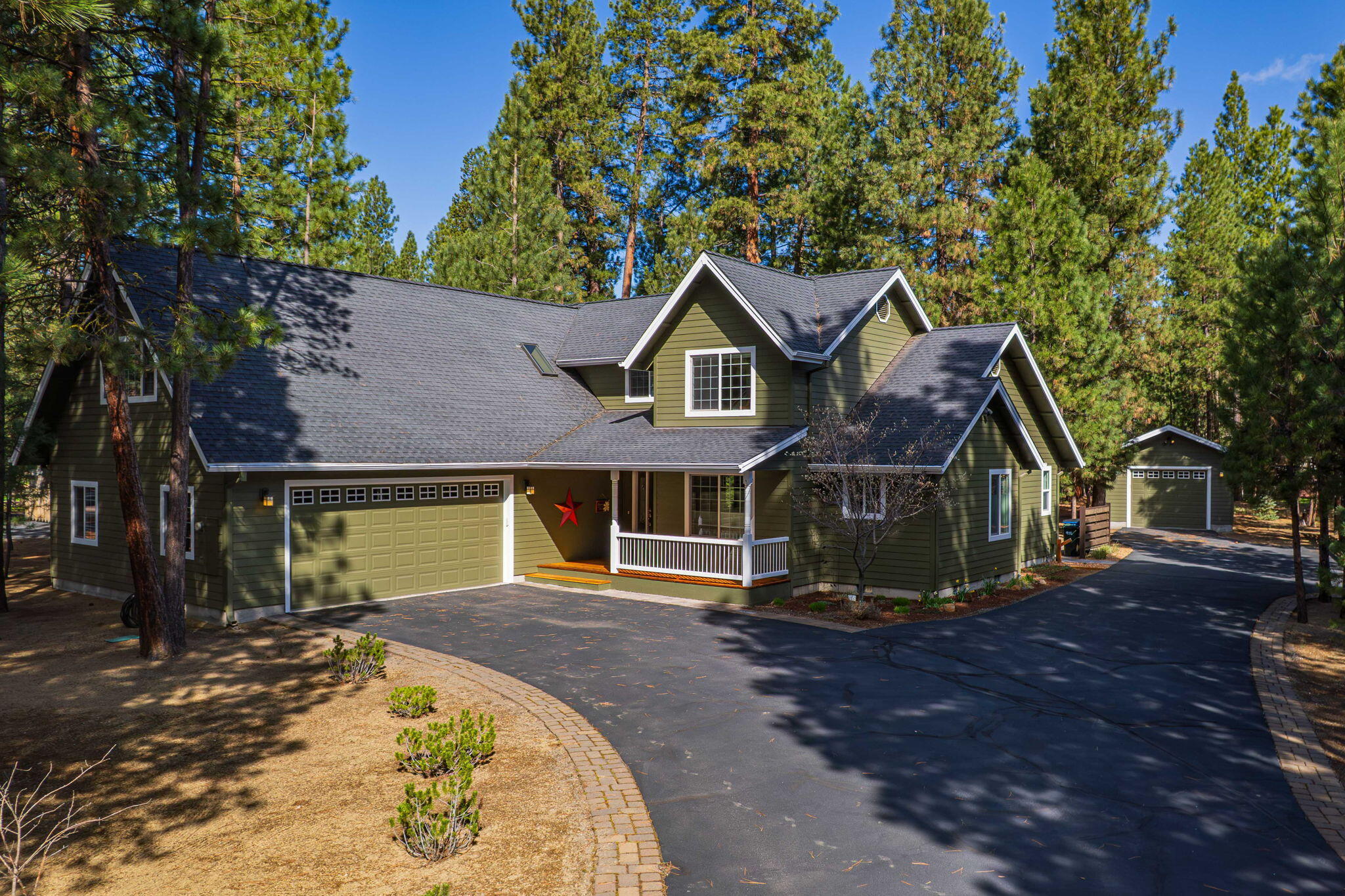 14234 Whitewater Loop La Pine, OR 97739 - Photo 2 of 62 14234 Whitewater Loop located in beautiful Wild River Estates