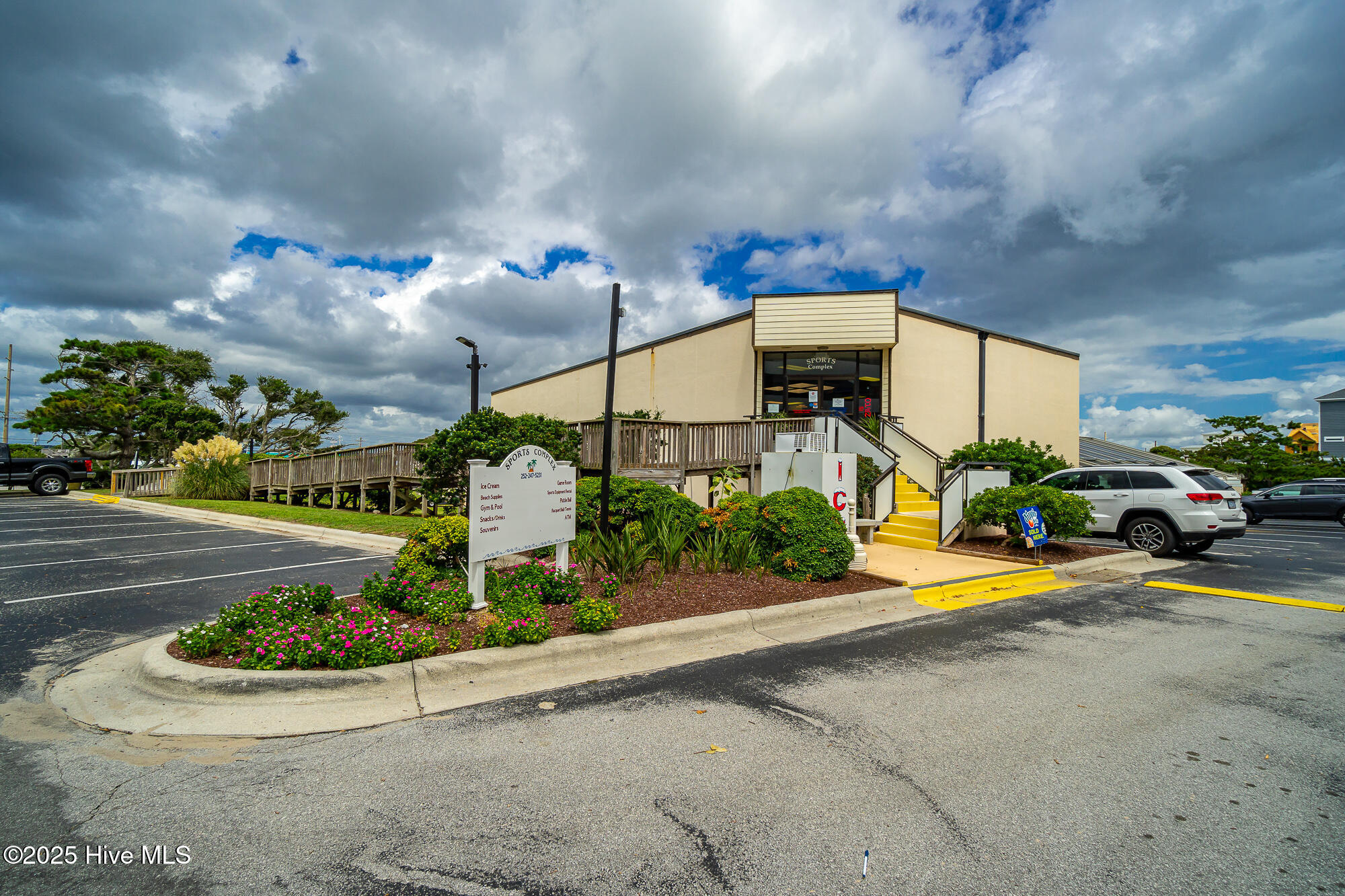 1505 Salter Path Road, Unit 235 SUMMER WINDS Indian Beach, NC 28512 - Photo 39 of 46 Sports complex at Summer Winds