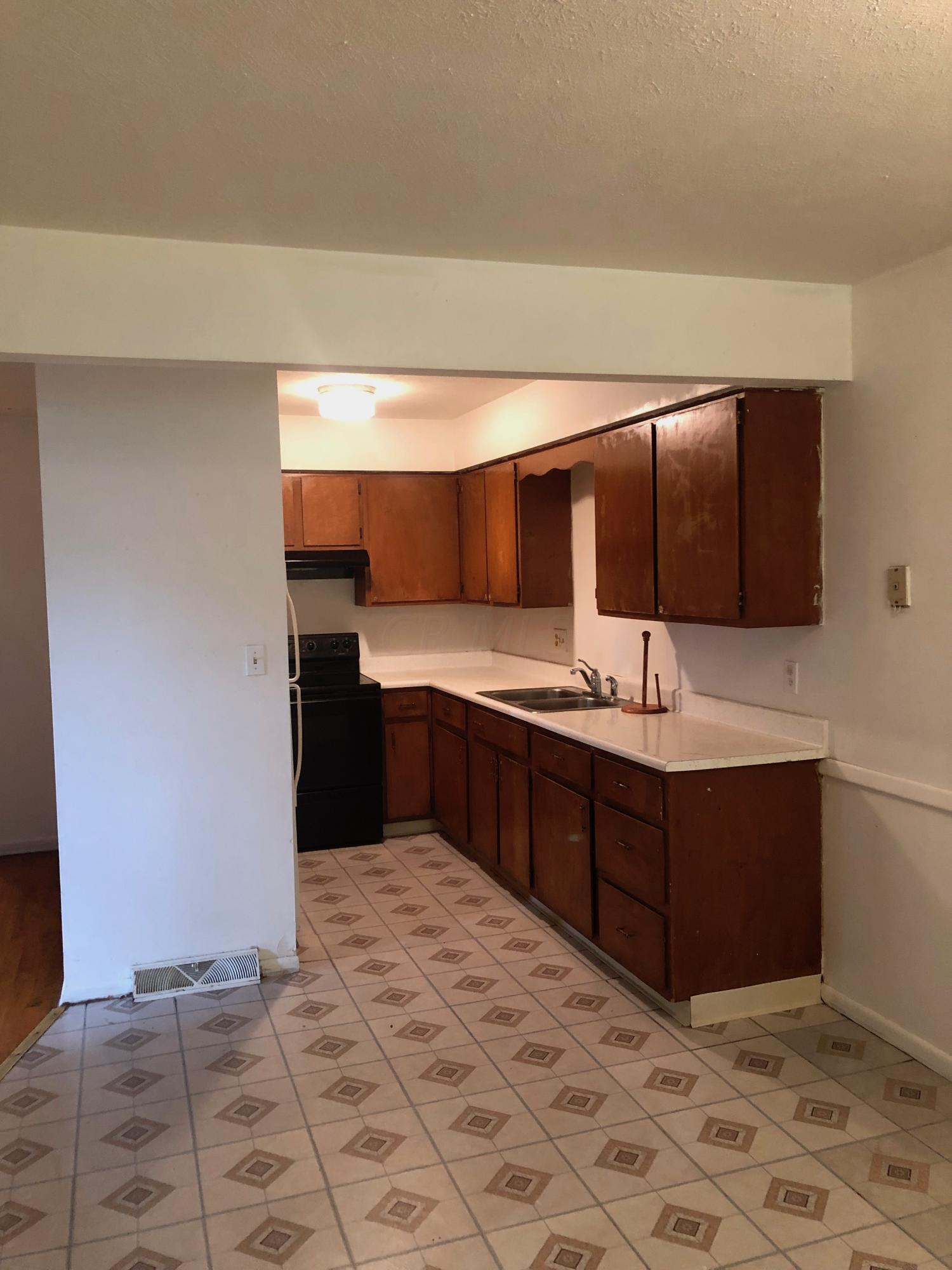4722-4724 Dechant Road Columbus, OH 43229 - Photo 12 of 13 Gallery Image 12