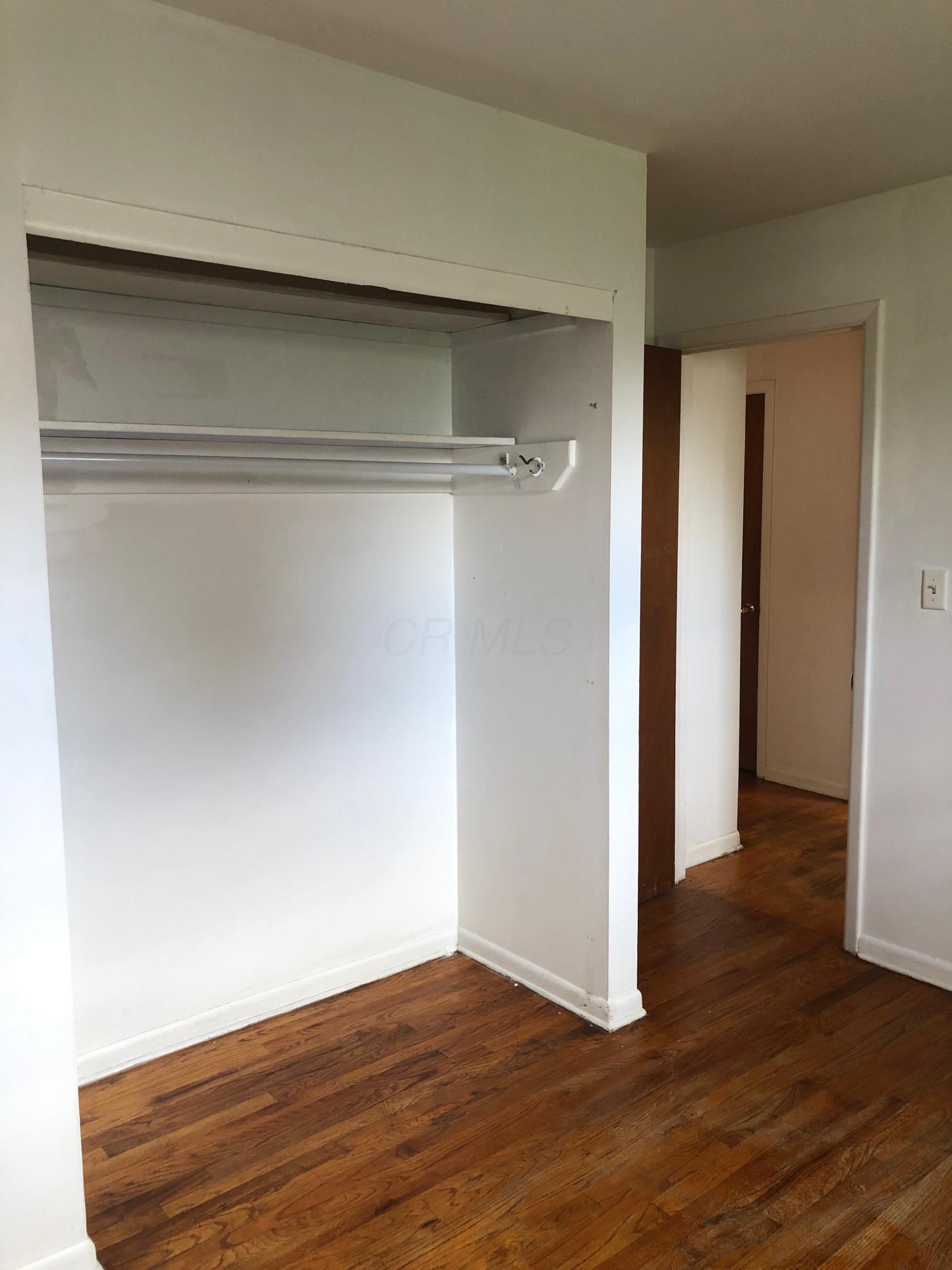 4722-4724 Dechant Road Columbus, OH 43229 - Photo 10 of 13 Gallery Image 10